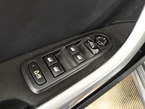 Peugeot 308 I с пробегом 2010 года, цена 290 000 рублей, 211338 км, хэтчбек, Автокод Объявления