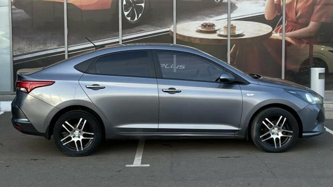Hyundai Solaris II Рестайлинг с пробегом 2020 года, цена 1 209 000 рублей, 183076 км, седан, Автокод Объявления