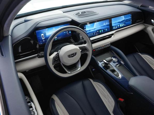 Geely Monjaro I с пробегом 2022 года, цена 3 120 055 рублей, 67645 км, внедорожник, Автокод Объявления