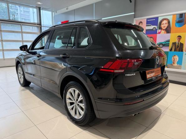 Volkswagen Tiguan II с пробегом 2017 года, цена 1 980 000 рублей, 131000 км, внедорожник, Автокод Объявления