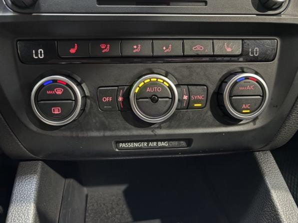 Volkswagen Jetta VI с пробегом 2013 года, цена 919 000 рублей, 234620 км, седан, Автокод Объявления