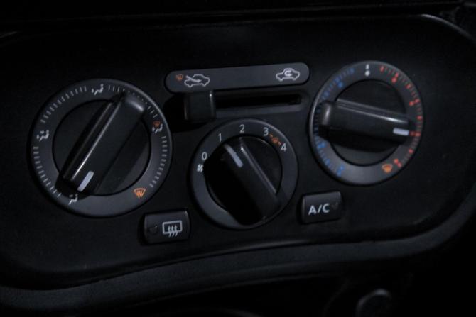 Nissan Juke I Рестайлинг с пробегом 2015 года, цена 1 099 000 рублей, 161356 км, внедорожник, Автокод Объявления