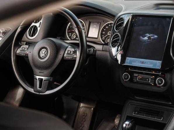 Volkswagen Tiguan I Рестайлинг с пробегом 2013 года, цена 1 230 000 рублей, 196858 км, внедорожник, Автокод Объявления