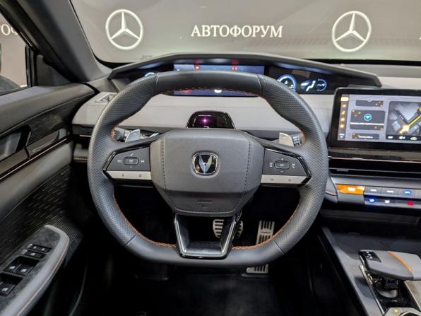 Changan UNI-V I с пробегом 2023 года, цена 2 100 000 рублей, 49263 км, лифтбек, Автокод Объявления