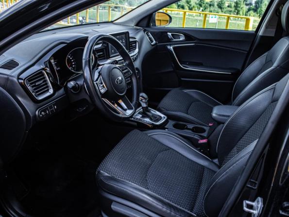Kia Ceed III с пробегом 2019 года, цена 1 569 000 рублей, 150000 км, универсал, Автокод Объявления