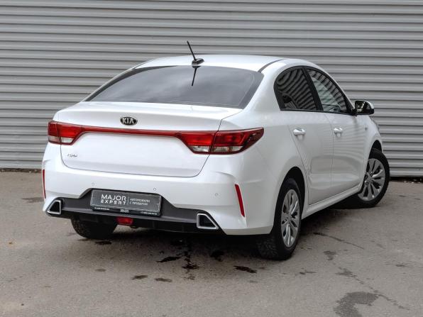 Kia Rio IV Рестайлинг с пробегом 2021 года, цена 1 370 000 рублей, 80362 км, седан, Автокод Объявления