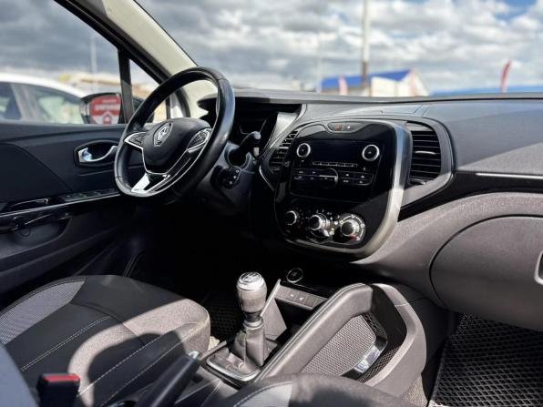 Renault Kaptur I Рестайлинг с пробегом 2020 года, цена 1 600 000 рублей, 98710 км, внедорожник, Автокод Объявления