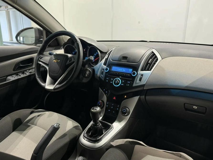 Chevrolet Cruze I Рестайлинг Самара  - изображение 8