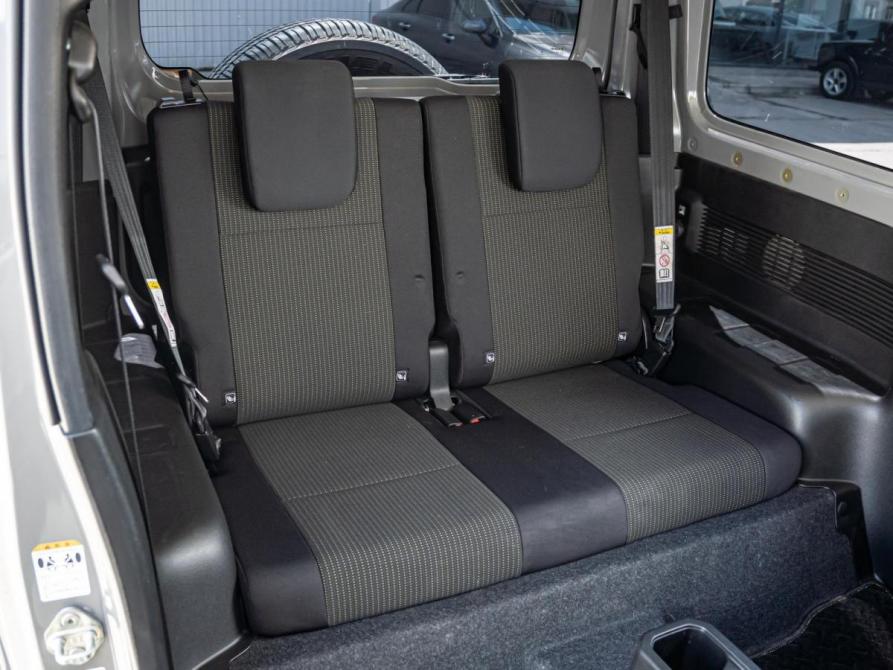 Suzuki Jimny IV Краснодар  - изображение 9