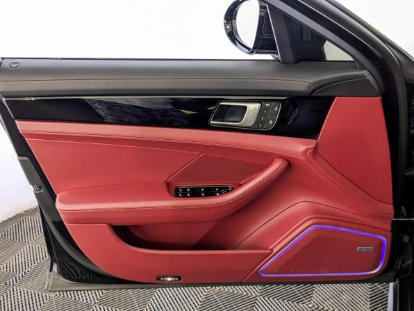 Porsche Panamera II Рестайлинг с пробегом 2022 года, цена 9 500 000 рублей, 63400 км, лифтбек, Автокод Объявления