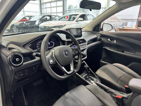 Changan Alsvin с пробегом 2023 года, цена 1 409 900 рублей, 2891 км, седан, Автокод Объявления
