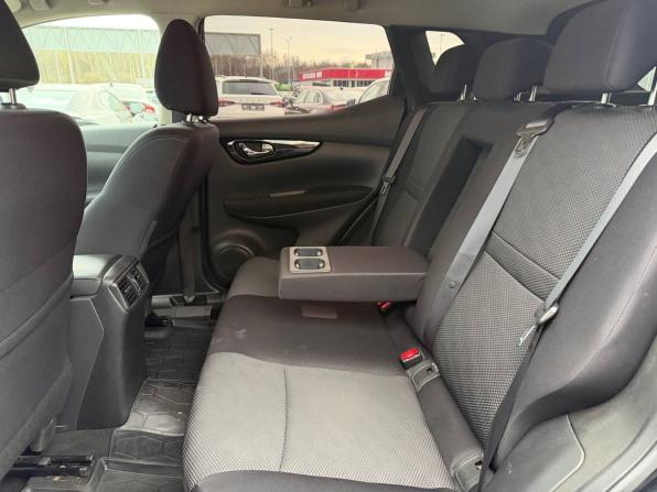 Nissan Qashqai II с пробегом 2018 года, цена 1 615 000 рублей, 101040 км, внедорожник, Автокод Объявления