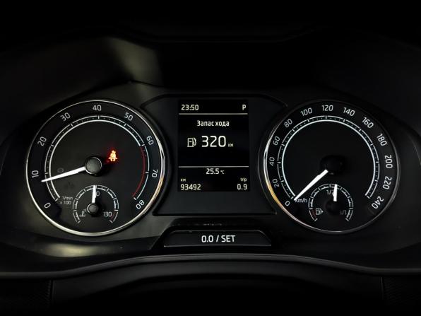 Skoda Rapid II с пробегом 2022 года, цена 1 600 000 рублей, 93487 км, лифтбек, Автокод Объявления