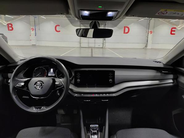Skoda Octavia IV (A8) с пробегом 2021 года, цена 2 520 000 рублей, 103041 км, лифтбек, Автокод Объявления