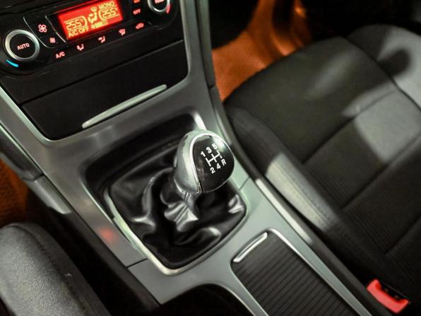 Ford Mondeo IV Рестайлинг с пробегом 2012 года, цена 1 100 000 рублей, 170912 км, седан, Автокод Объявления
