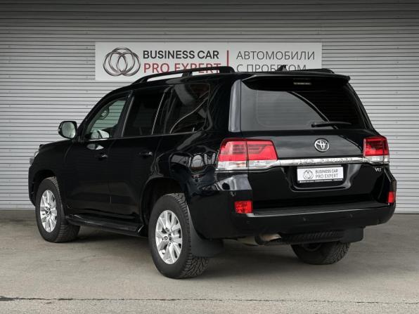 Toyota Land Cruiser 200 Series Рестайлинг 2 с пробегом 2017 года, цена 6 195 000 рублей, 165124 км, внедорожник, Автокод Объявления