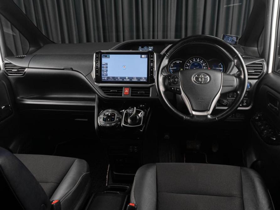 Toyota Noah III (R80) Рестайлинг Тюмень  - изображение 6