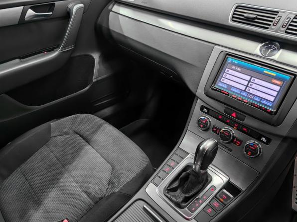 Volkswagen Passat B7 с пробегом 2011 года, цена 1 050 000 рублей, 118684 км, универсал, Автокод Объявления