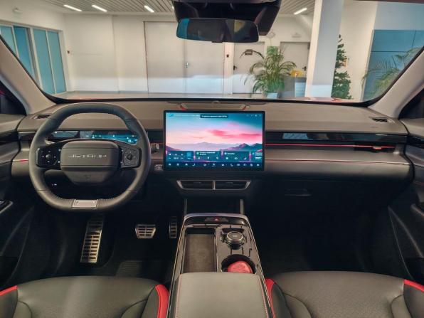 JETOUR DASHING I с пробегом 2024 года, цена 2 825 000 рублей, 21365 км, внедорожник, Автокод Объявления