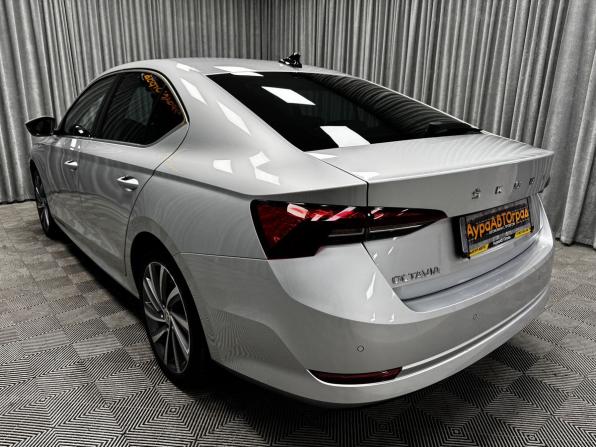 Skoda Octavia IV (A8) с пробегом 2021 года, цена 2 370 000 рублей, 83979 км, лифтбек, Автокод Объявления