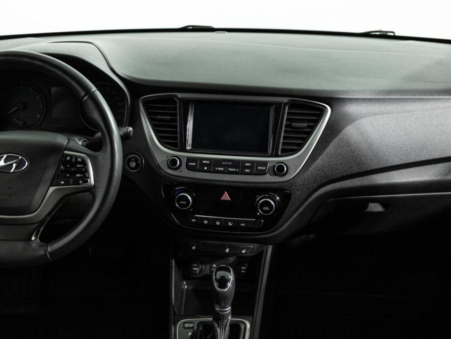 Hyundai Solaris II Санкт-Петербург  - изображение 14