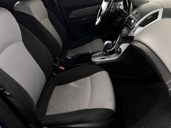 Chevrolet Cruze I Рестайлинг с пробегом 2012 года, цена 750 000 рублей, 297301 км, седан, Автокод Объявления