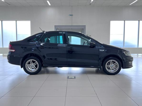 Volkswagen Polo V Рестайлинг с пробегом 2019 года, цена 1 630 000 рублей, 57888 км, седан, Автокод Объявления