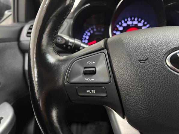 Kia Rio III с пробегом 2013 года, цена 940 000 рублей, 115125 км, хэтчбек, Автокод Объявления