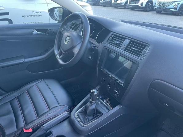 Volkswagen Jetta VI Рестайлинг с пробегом 2015 года, цена 992 000 рублей, 236202 км, седан, Автокод Объявления