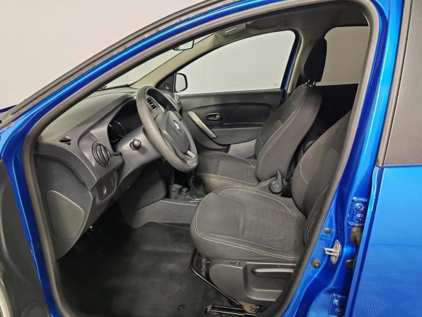 Renault Logan II с пробегом 2016 года, цена 929 000 рублей, 61515 км, седан, Автокод Объявления