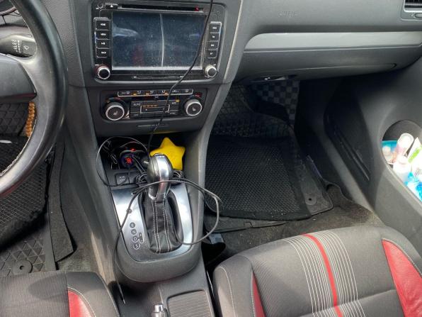 Volkswagen Golf VI с пробегом 2012 года, цена 649 000 рублей, 205000 км, хэтчбек, Автокод Объявления