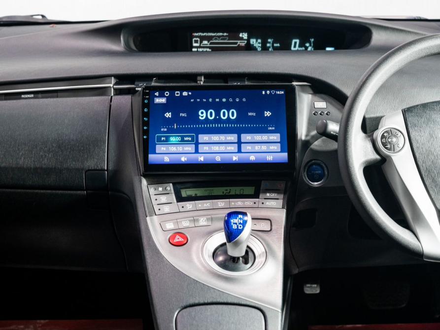 Toyota Prius III Рестайлинг (XW30) Чита  - изображение 12