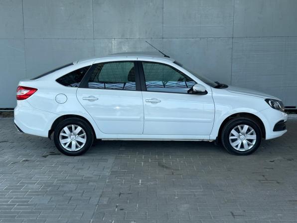 Lada (ВАЗ) Granta I Рестайлинг с пробегом 2021 года, цена 763 000 рублей, 64976 км, хэтчбек, Автокод Объявления