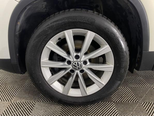 Volkswagen Tiguan I Рестайлинг с пробегом 2011 года, цена 1 295 000 рублей, 233899 км, внедорожник, Автокод Объявления