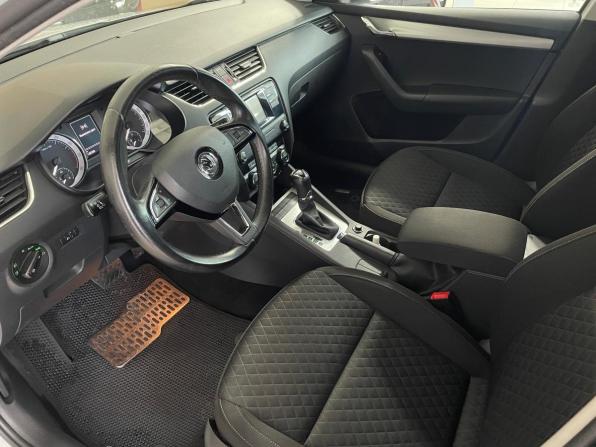 Skoda Octavia III (A7) с пробегом 2016 года, цена 1 449 000 рублей, 145590 км, лифтбек, Автокод Объявления