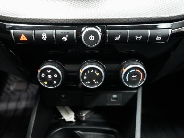 Lada (ВАЗ) Vesta I Рестайлинг (NG) с пробегом 2025 года, цена 1 493 500 рублей, 8467 км, седан, Автокод Объявления