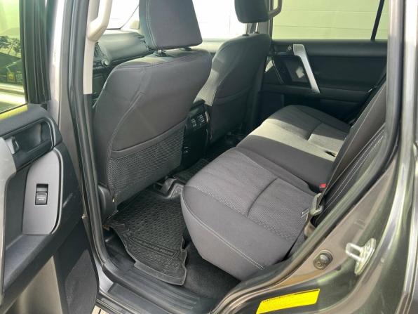 Toyota Land Cruiser Prado 150 Series Рестайлинг 1 с пробегом 2016 года, цена 3 544 000 рублей, 194337 км, внедорожник, Автокод Объявления