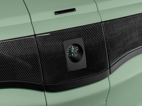 Mercedes-Benz V-Класс III (W447) Рестайлинг 2 с пробегом 2025 года, цена 46 000 000 рублей, 89 км, минивэн, Автокод Объявления