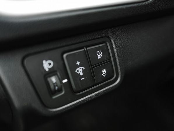 Hyundai Solaris II с пробегом 2019 года, цена 1 399 000 рублей, 105734 км, седан, Автокод Объявления