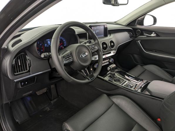Kia Stinger I с пробегом 2018 года, цена 2 450 000 рублей, 105810 км, лифтбек, Автокод Объявления