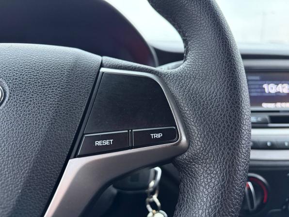 Hyundai Solaris II Рестайлинг с пробегом 2021 года, цена 970 000 рублей, 272000 км, седан, Автокод Объявления