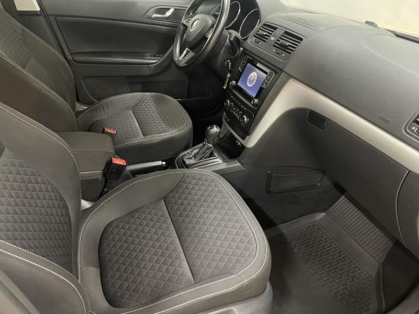Skoda Yeti I Рестайлинг с пробегом 2016 года, цена 1 480 000 рублей, 125721 км, внедорожник, Автокод Объявления