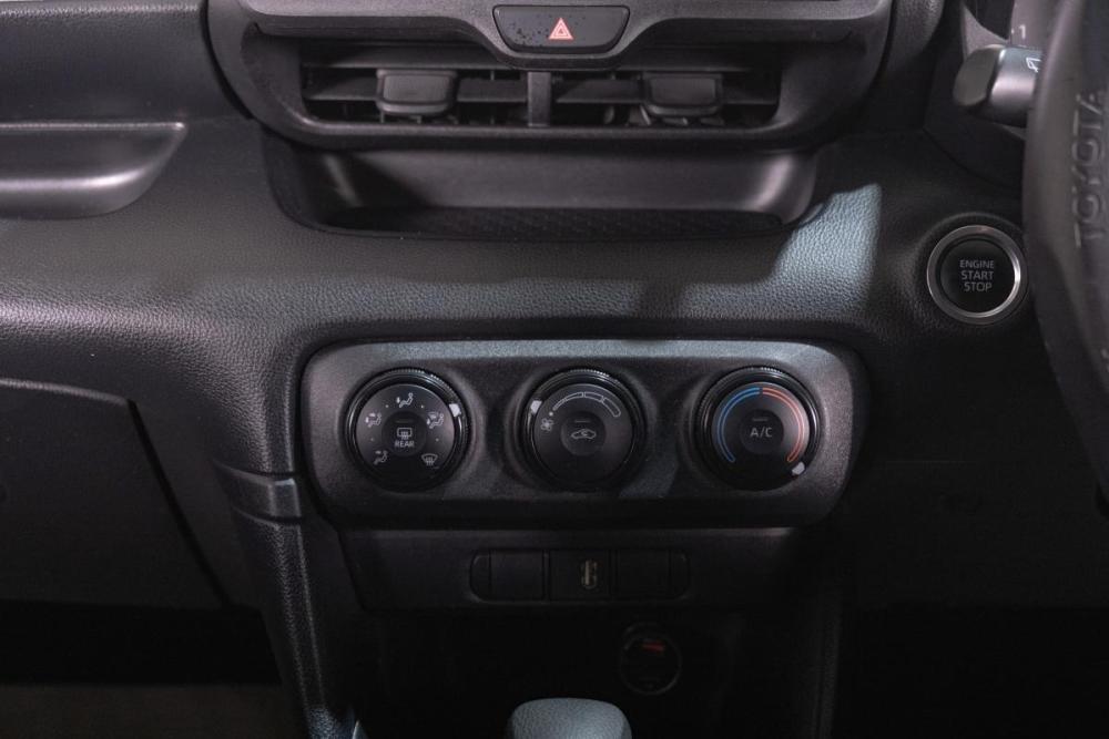Toyota Yaris IV Томск  - изображение 18