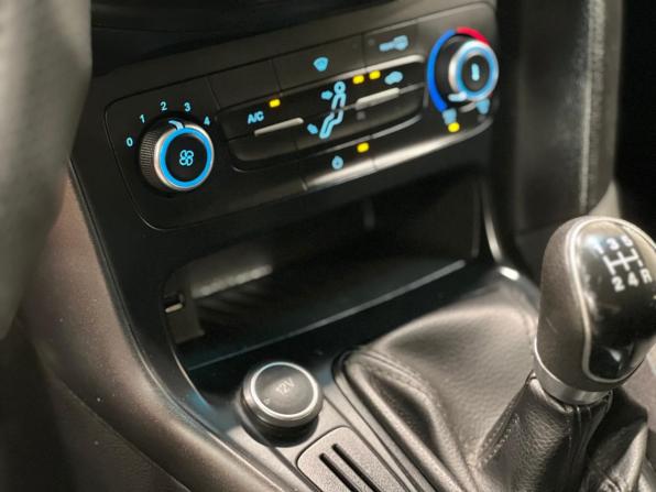 Ford Focus III Рестайлинг с пробегом 2018 года, цена 899 000 рублей, 109051 км, универсал, Автокод Объявления