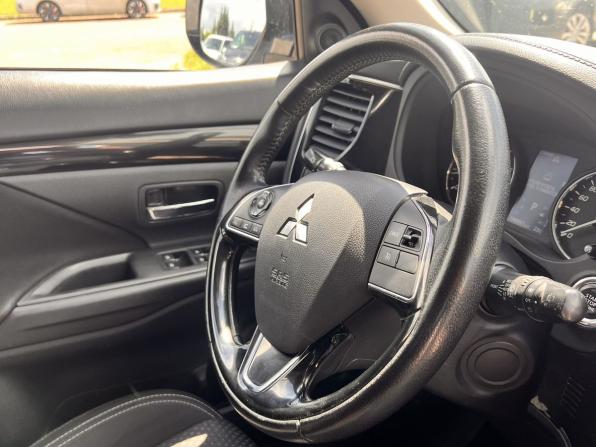 Mitsubishi Outlander III Рестайлинг 3 с пробегом 2019 года, цена 1 890 000 рублей, 198997 км, внедорожник, Автокод Объявления