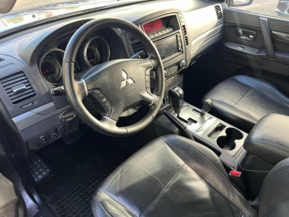 Mitsubishi Pajero IV с пробегом 2011 года, цена 1 799 000 рублей, 255720 км, внедорожник, Автокод Объявления
