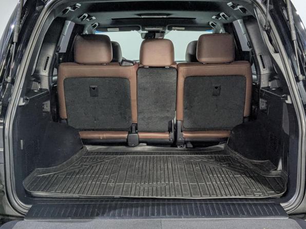 Toyota Land Cruiser 200 Series Рестайлинг 2 с пробегом 2019 года, цена 7 950 000 рублей, 95423 км, внедорожник, Автокод Объявления