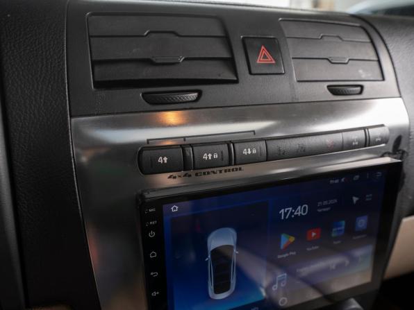 Hummer H3 с пробегом 2009 года, цена 1 750 000 рублей, 210860 км, внедорожник, Автокод Объявления