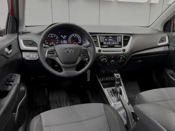 Hyundai Solaris II Рестайлинг с пробегом 2021 года, цена 1 340 000 рублей, 107465 км, седан, Автокод Объявления