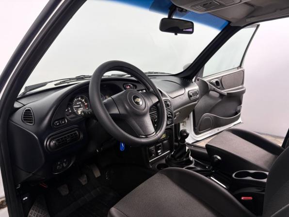 Chevrolet Niva I Рестайлинг с пробегом 2018 года, цена 755 000 рублей, 98616 км, внедорожник, Автокод Объявления